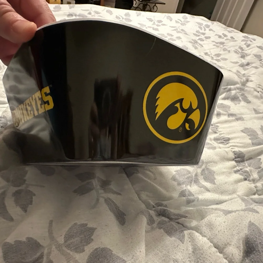 NWT Official Iowa Hawkeyes Black/Yellow Large Party Bowl Heavy